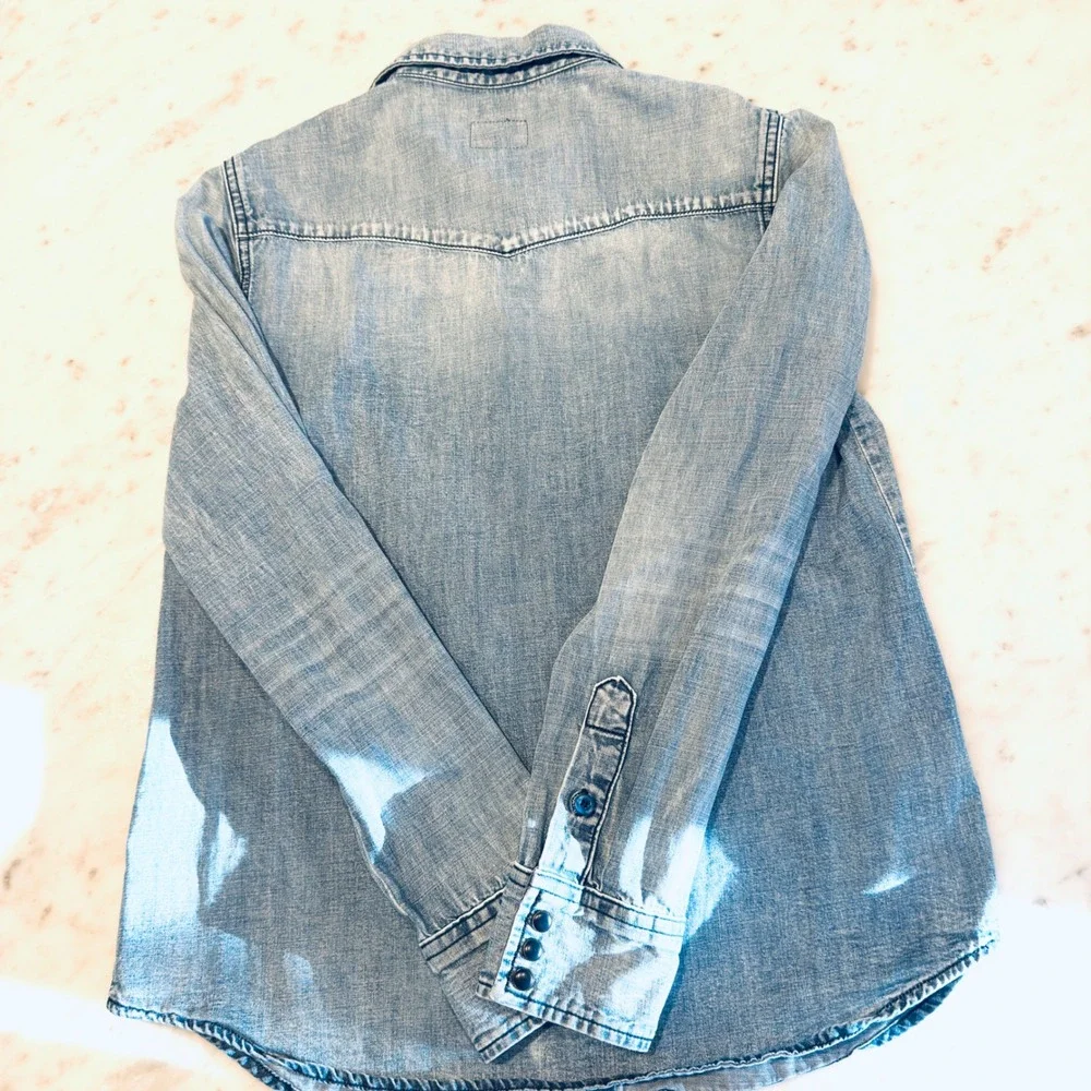 Driftwood Layla Classic Fit Embroidered Denim Shirt Women's Medium Blue Cotton - Picture 8 of 8